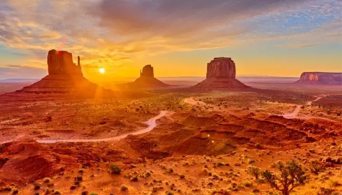 Monument Valley Navajo Tribal Park